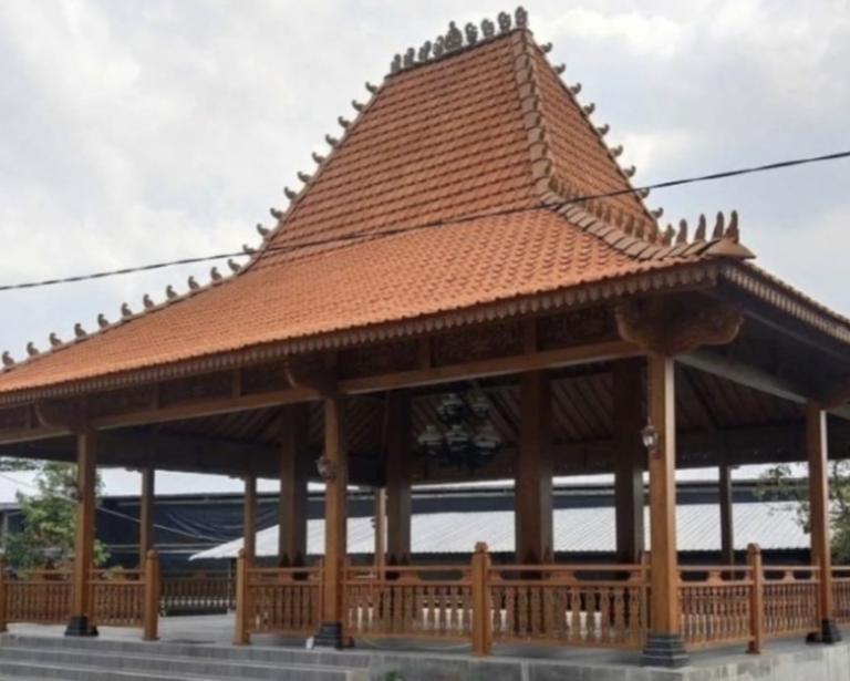 rumah kayu